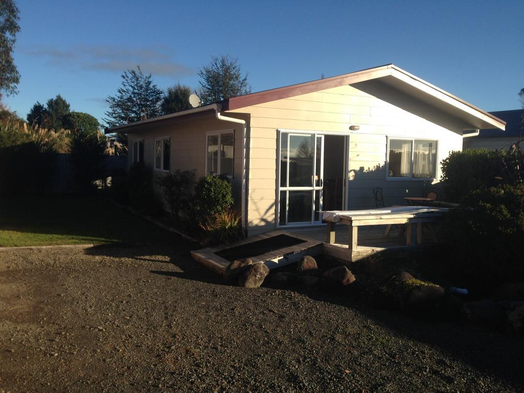 Holiday Chalet National Park Exterior photo